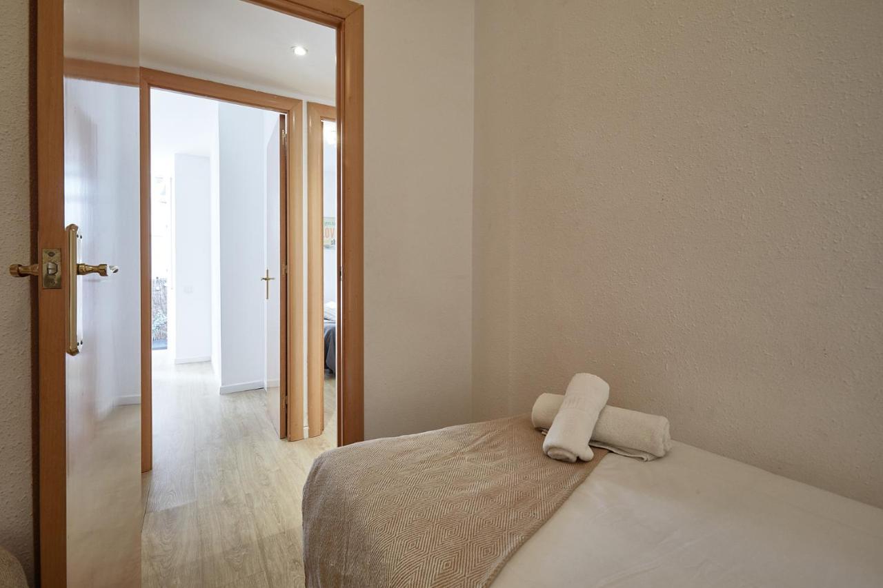 Bbarcelona Clot Apartments Экстерьер фото