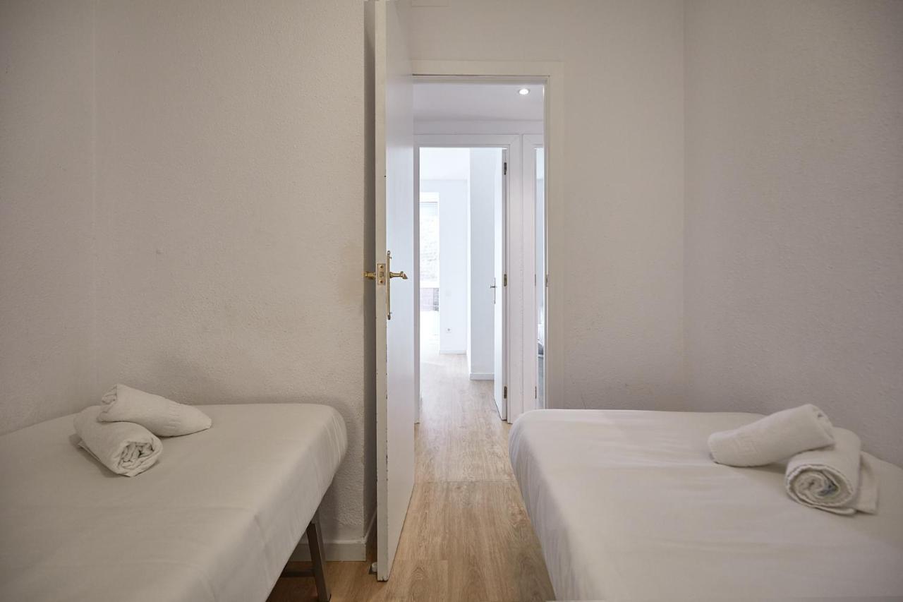 Bbarcelona Clot Apartments Экстерьер фото